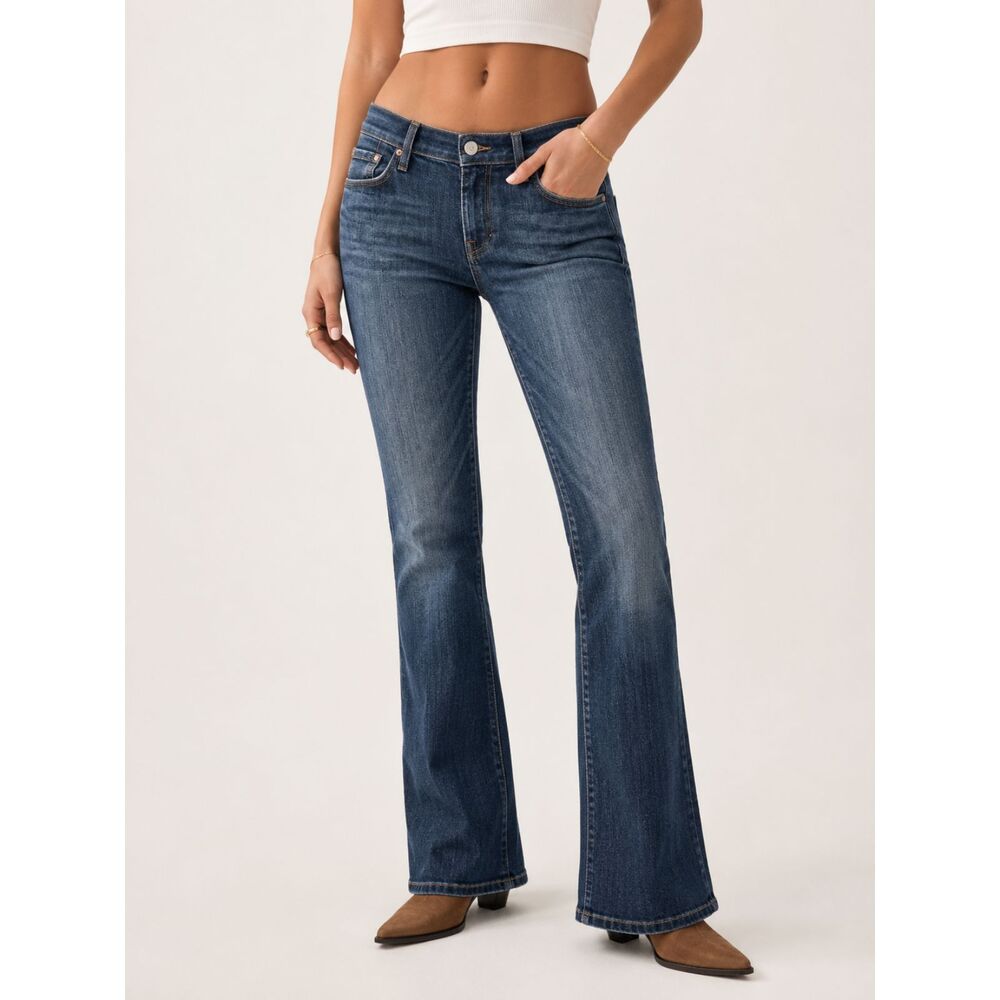 7 For All Mankind Bootcut Jeans Womens 29 Stretch Medium Wash USA Made Denim